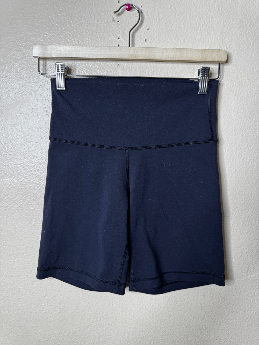 Aritzia TNA Biker Shorts Women's Medium Black High Waisted Performance